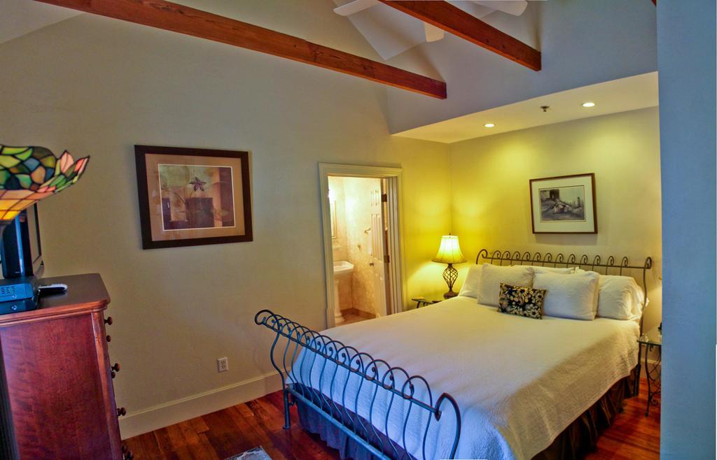 Night Swan Intracoastal Bed & Breakfast New Smyrna Beach Exterior foto